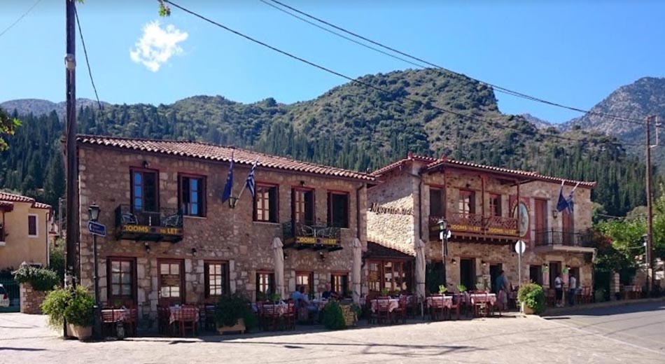 Mystras Inn rooms inside